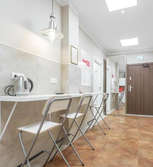 Babel Hostel, Dworzec Pkp, Rynek