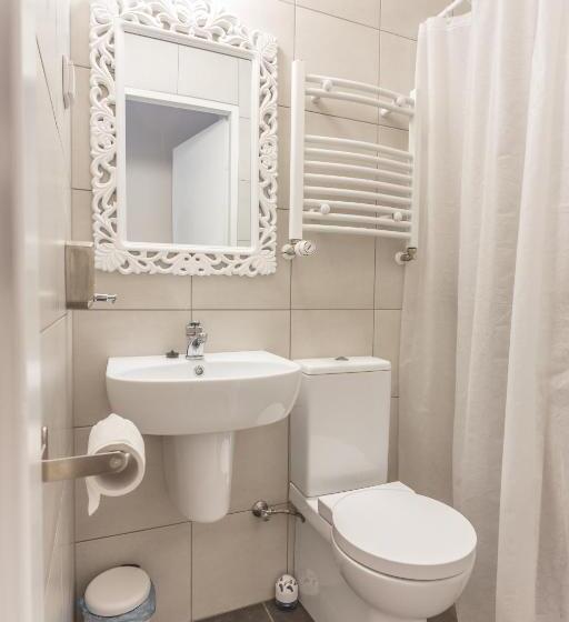 Babel Hostel, Dworzec Pkp, Rynek