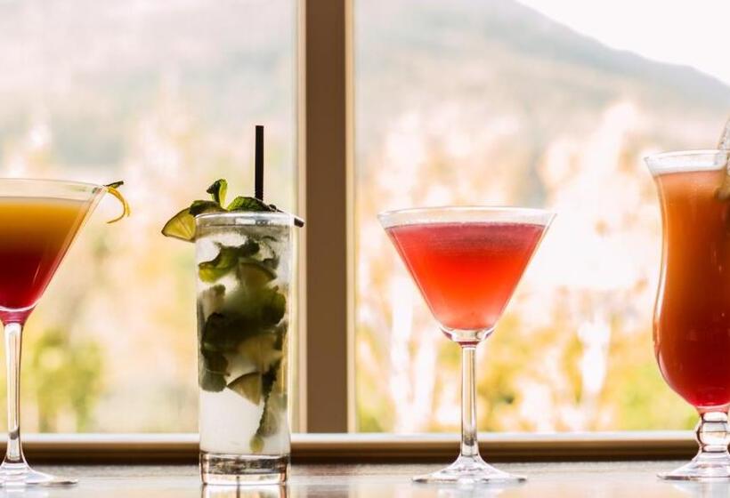 Four Seasons Hotel, Carlingford