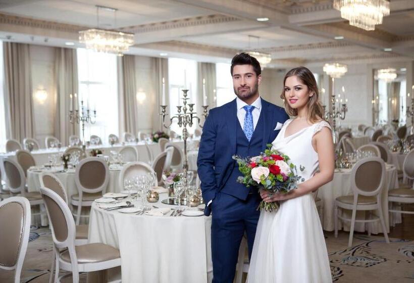 Four Seasons Hotel, Carlingford