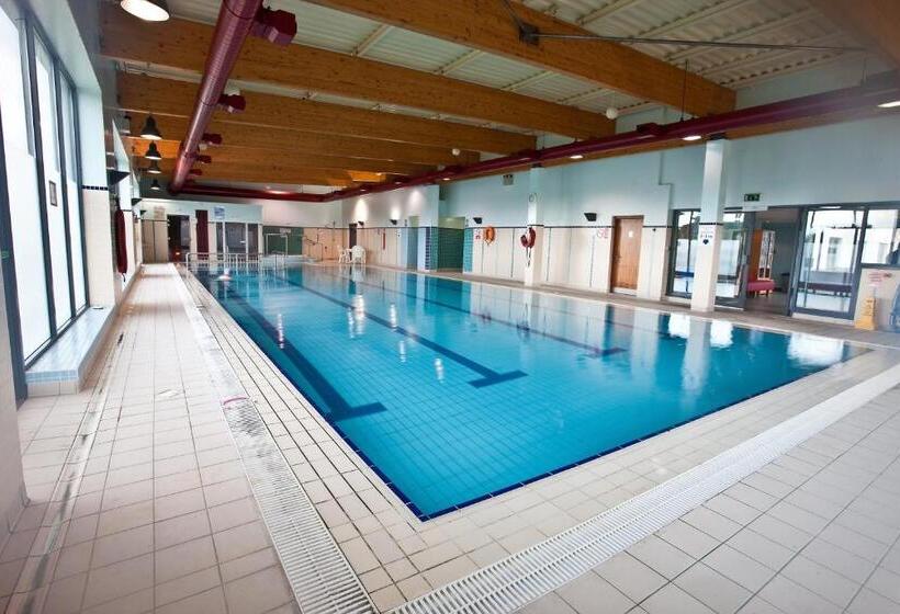 Four Seasons Hotel, Carlingford