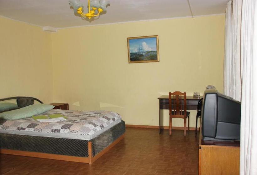 & Hostel Kruiz