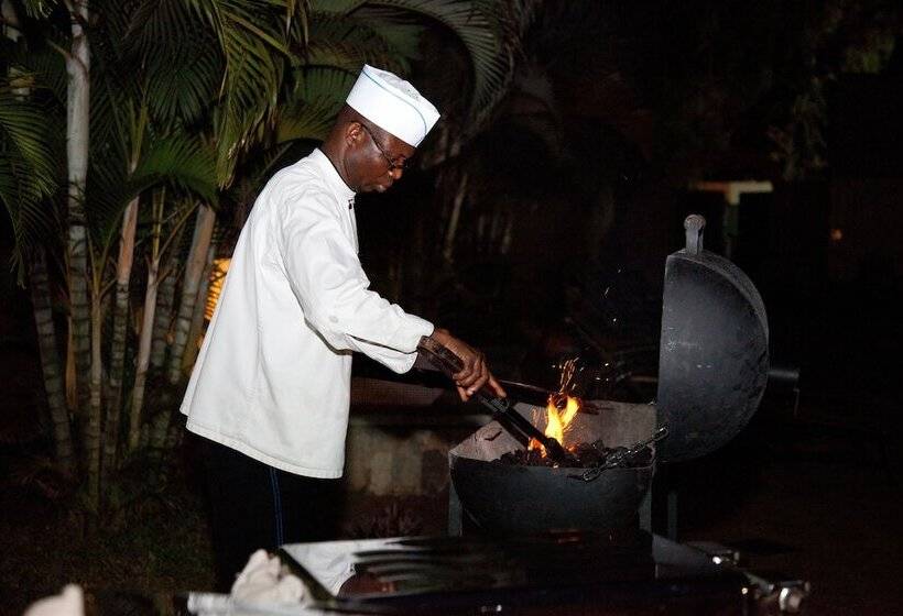 هتل The African Regent