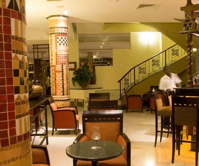 هتل The African Regent