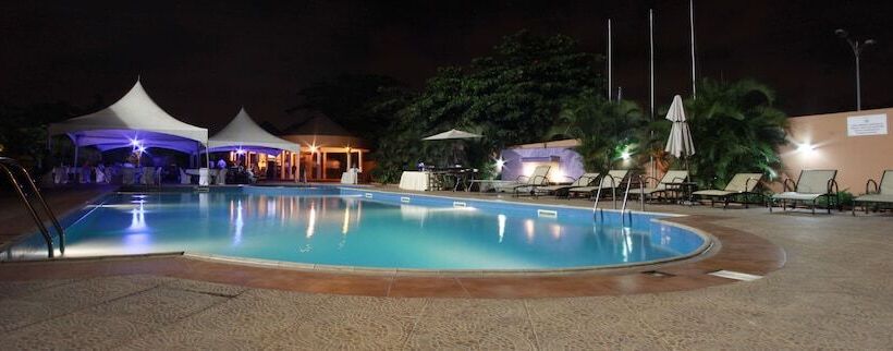 هتل The African Regent