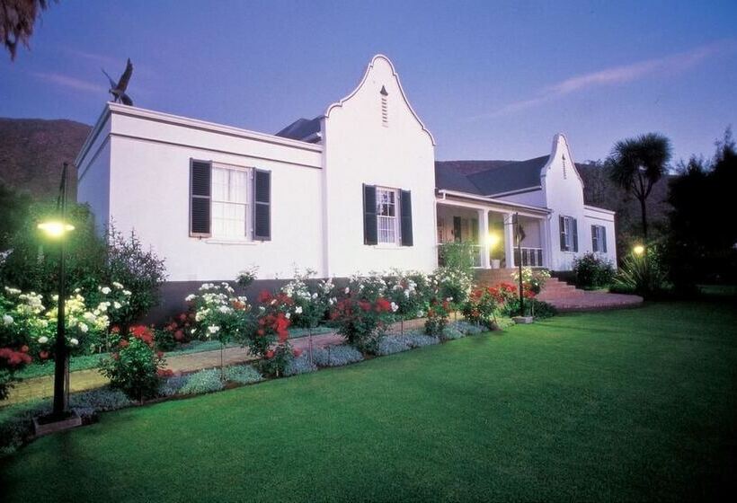 هتل Altes Landhaus Country Lodge