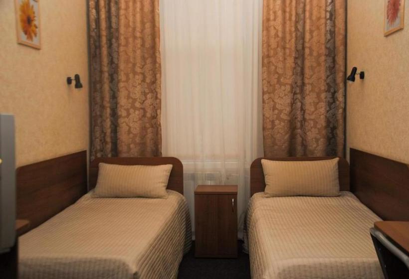 בית מלון כפרי Atmosphera Petrogradskiy