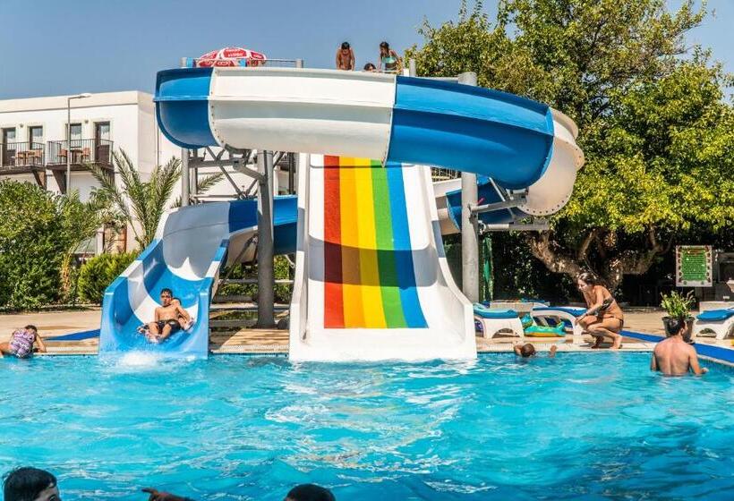 ホテル Ayaz Aqua Beach