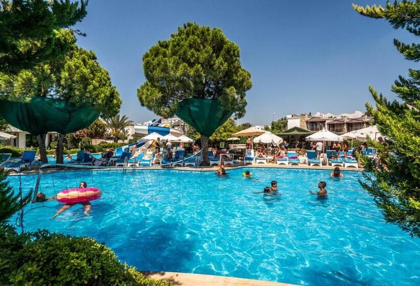 ホテル Ayaz Aqua Beach