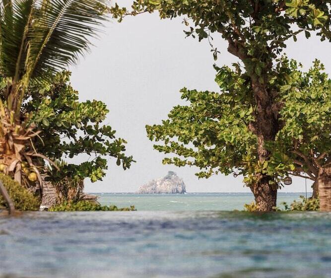 فندق Bay Beach Resort