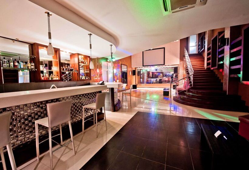 هتل Best Western Premier Accra Airport