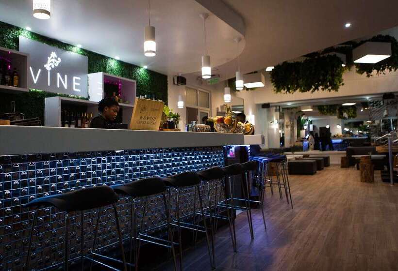 هتل Best Western Premier Accra Airport