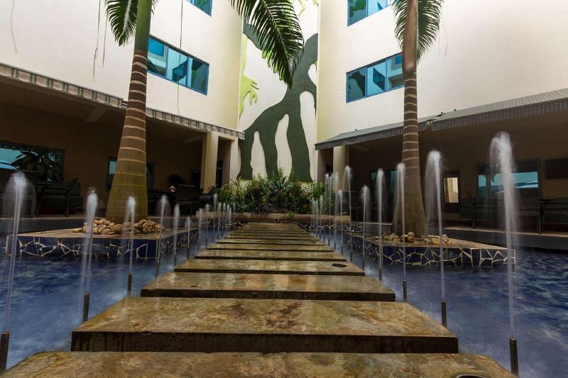 هتل Best Western Premier Accra Airport