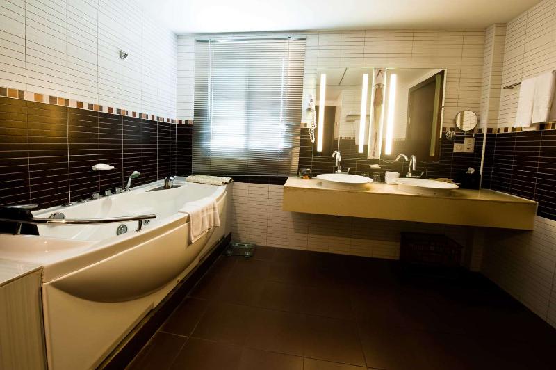 هتل Best Western Premier Accra Airport