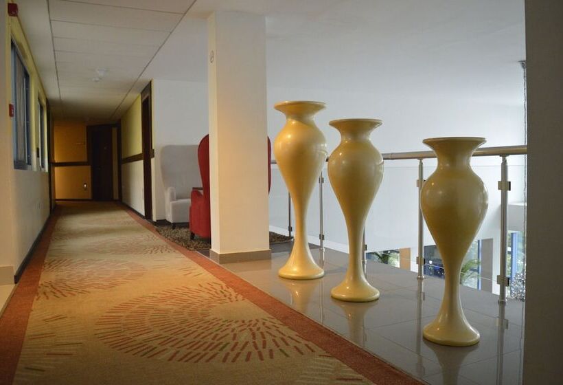 هتل Best Western Premier Accra Airport