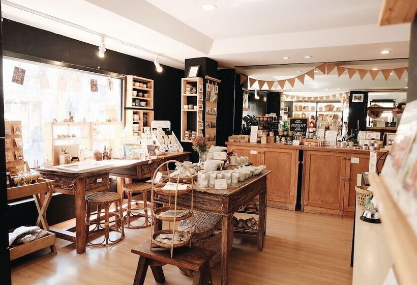 酒店 Buri Gallery House