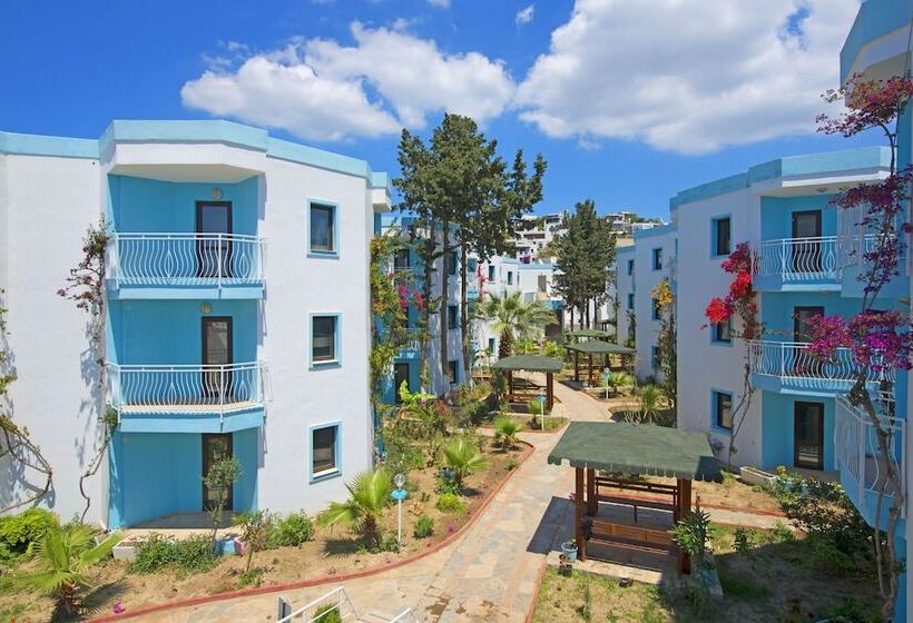 فندق Carina Resort