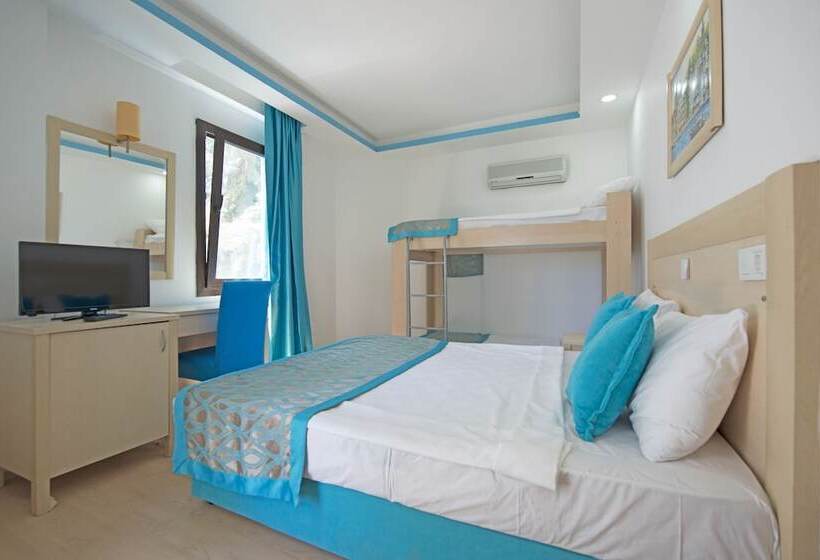 בית מלון כפרי Carina Resort