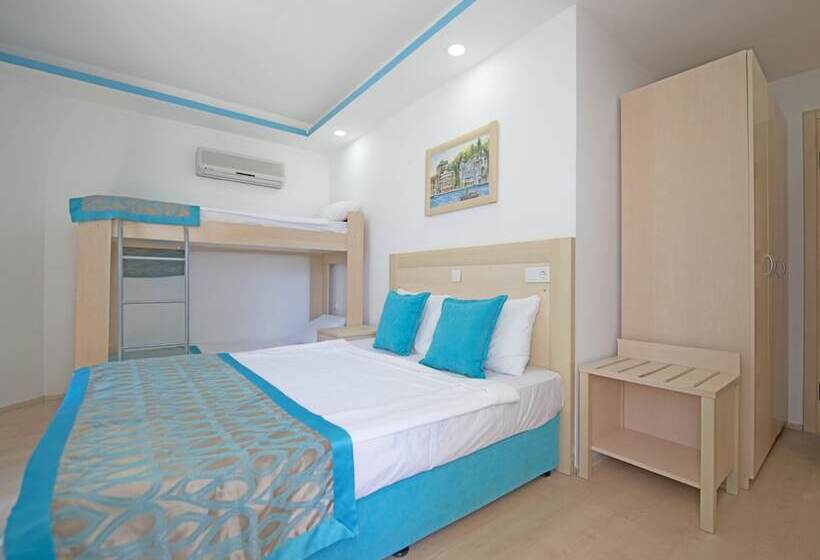 בית מלון כפרי Carina Resort