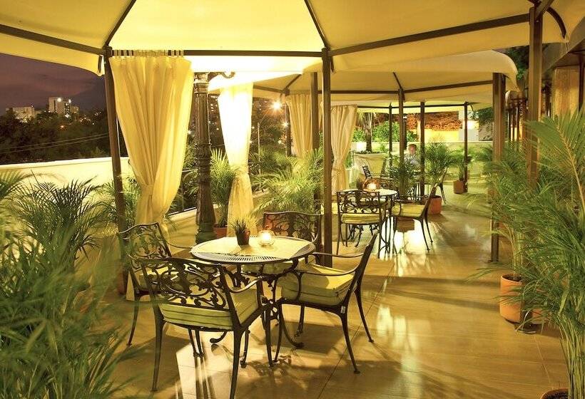 Отель Cosmos   Cali