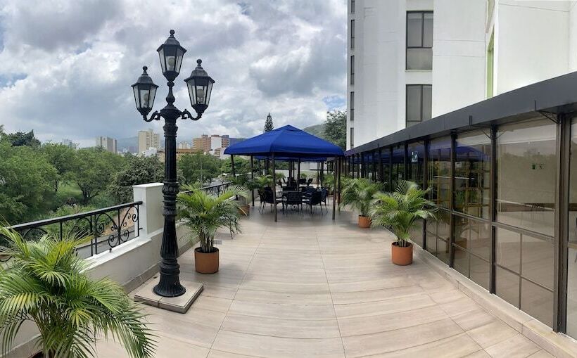 Отель Cosmos   Cali