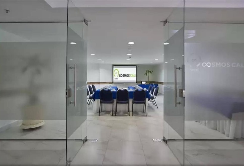 Отель Cosmos   Cali