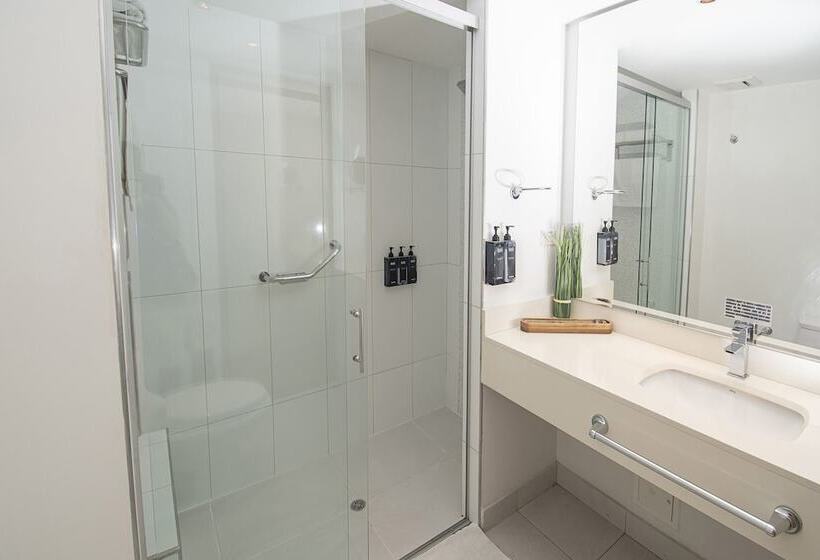 Отель Cosmos   Cali