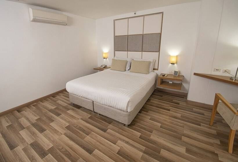 호텔 Cosmos   Cali