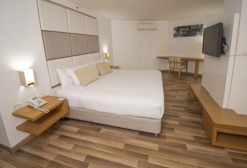 Отель Cosmos   Cali