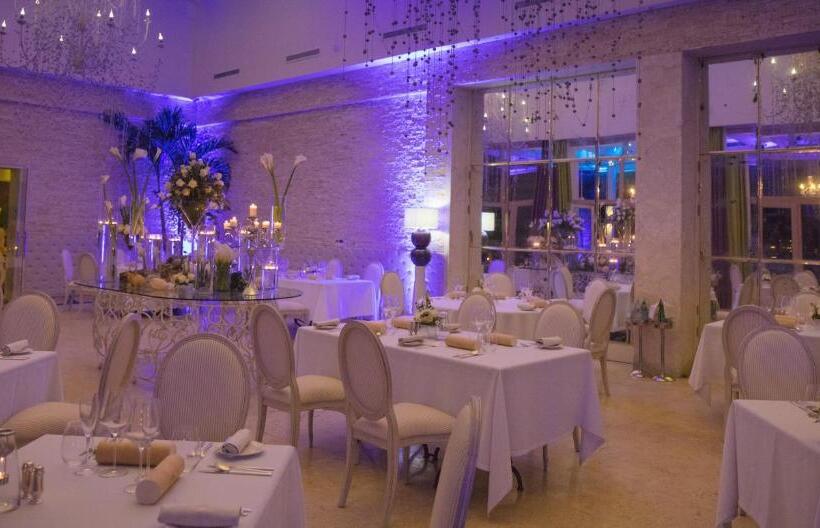 Отель Eden Roc Cap Cana