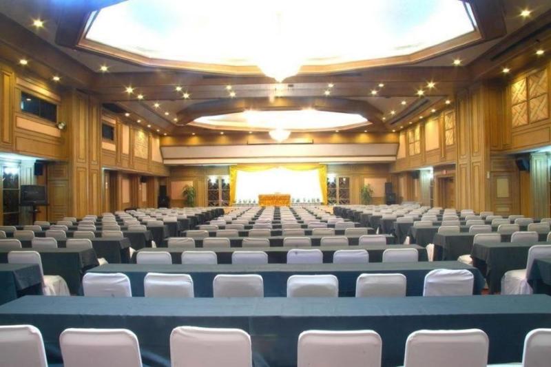 First Pacific Hotel And Convention