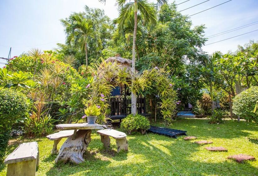 First Pacific Hotel And Convention