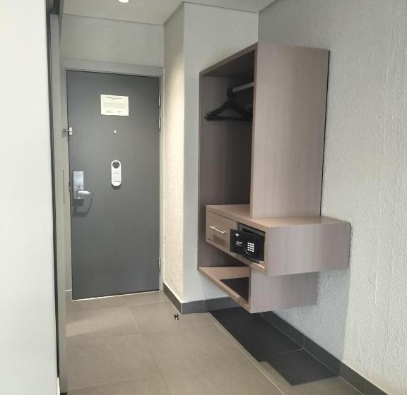 Отель Garden Court Polokwane