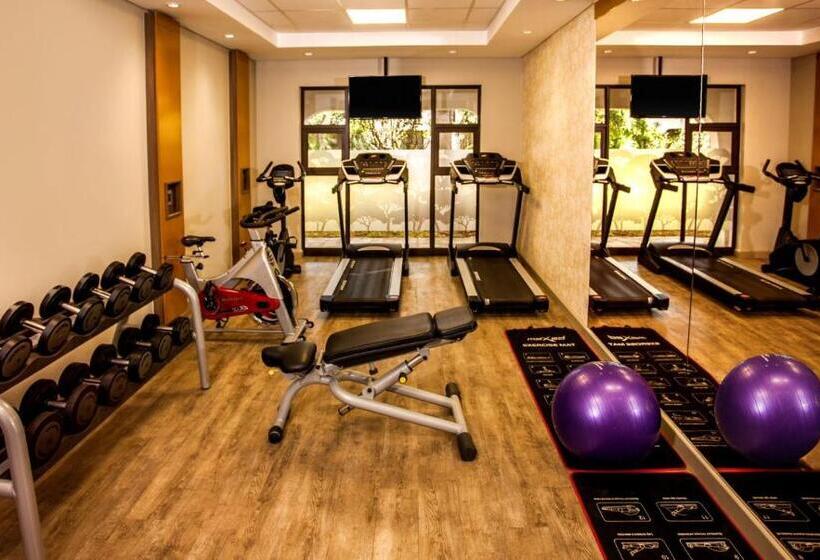 Отель Garden Court Polokwane