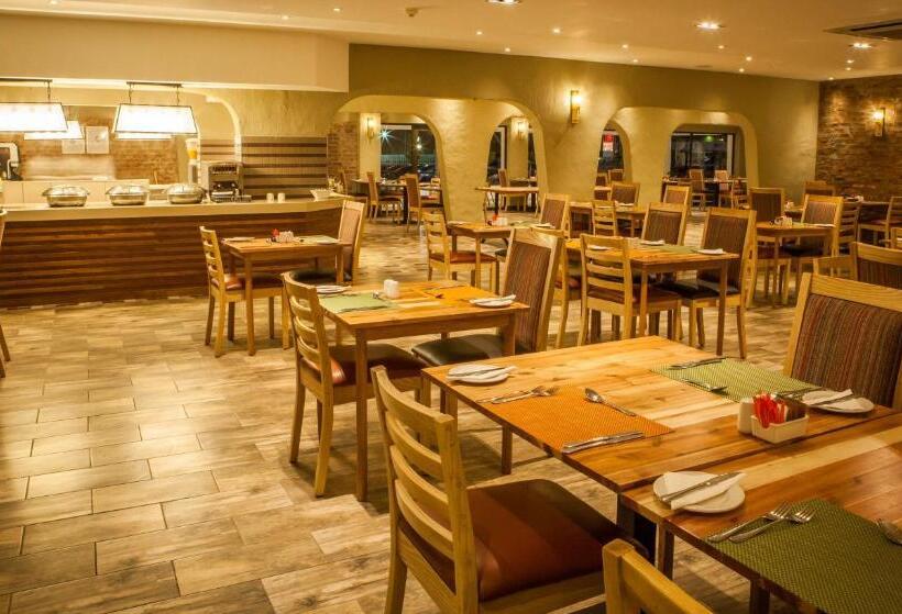 Отель Garden Court Polokwane