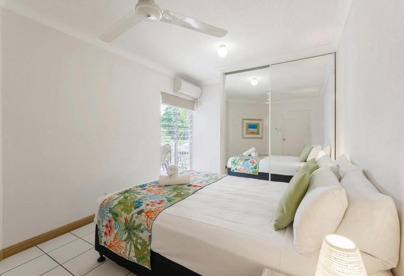 ホテル Garrick House