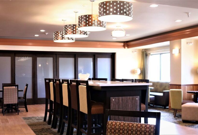 فندق Hampton Inn & Suites Fremont