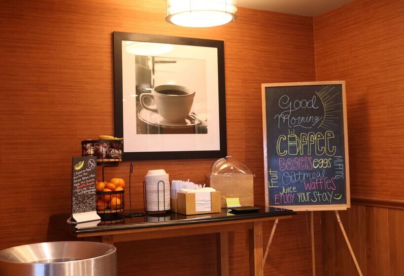 فندق Hampton Inn & Suites Fremont