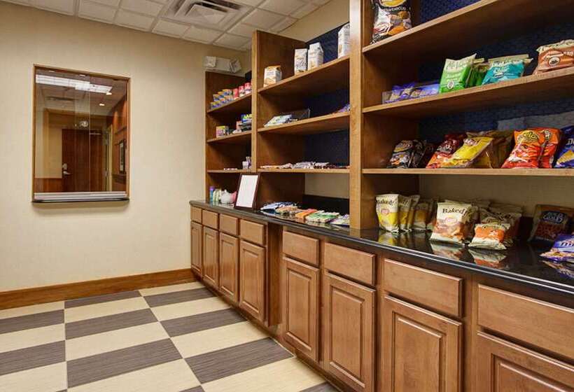 فندق Hampton Inn & Suites Fremont