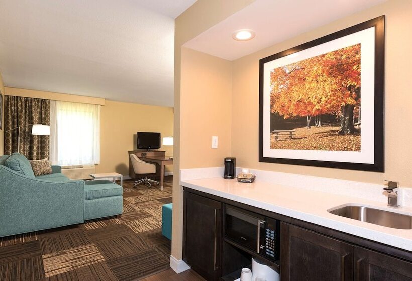 فندق Hampton Inn & Suites Fremont