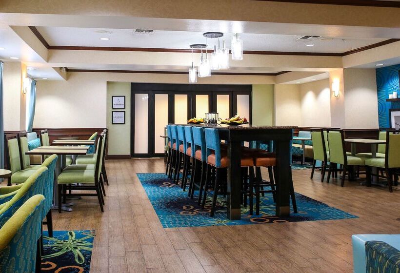 호텔 Hampton Inn Kingsville