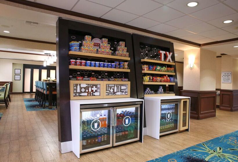 هتل Hampton Inn Kingsville