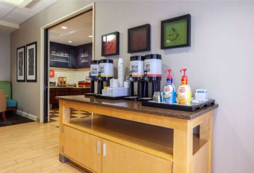 호텔 Hampton Inn Martinsburg Southinwood