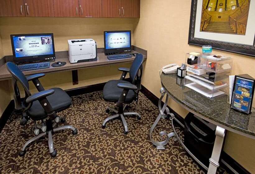 Отель Hampton Inn Schenectady Downtown