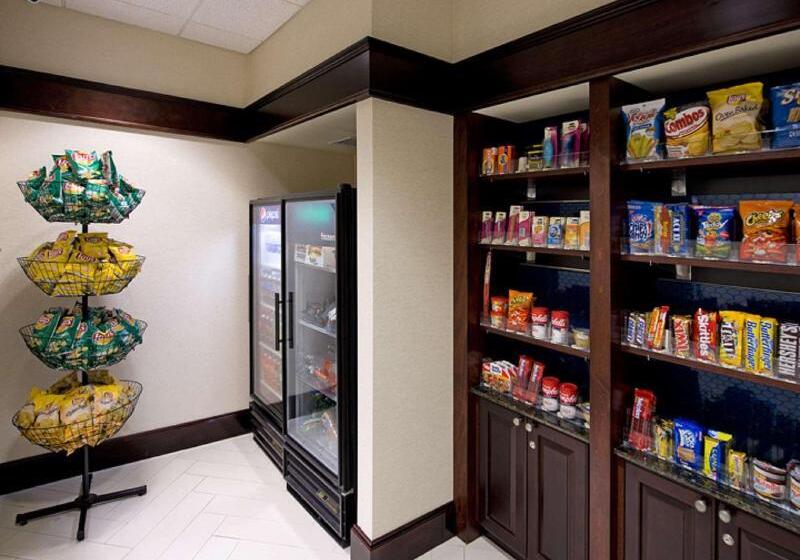 Отель Hampton Inn Schenectady Downtown