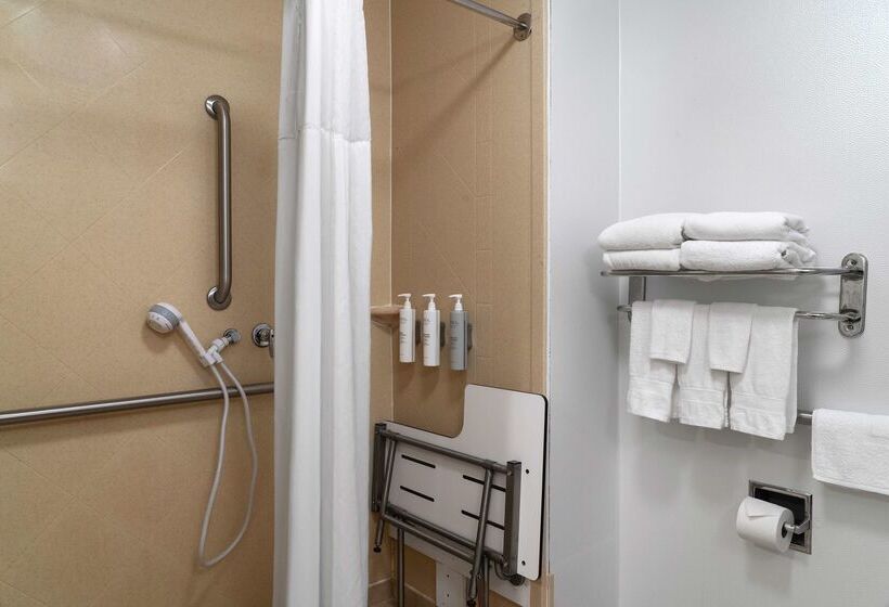 فندق Hampton Inn South Kingstown   Newport Area