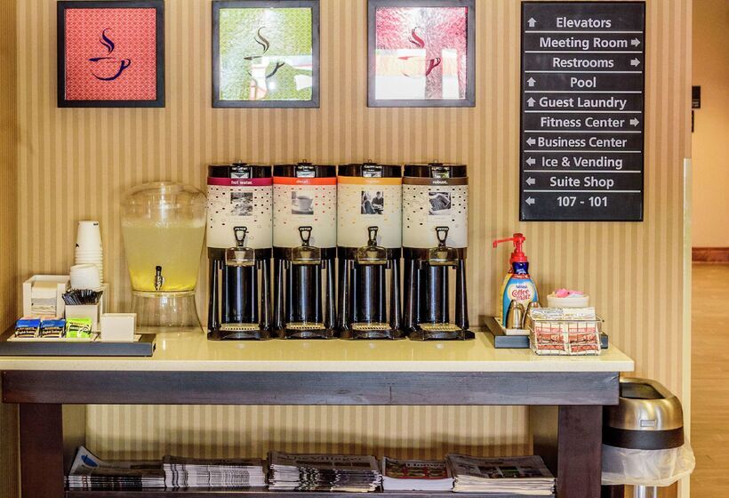 فندق Hampton Inn & Suites Jamestown