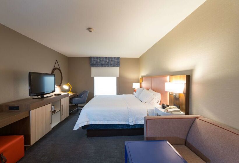 فندق Hampton Inn & Suites Jamestown