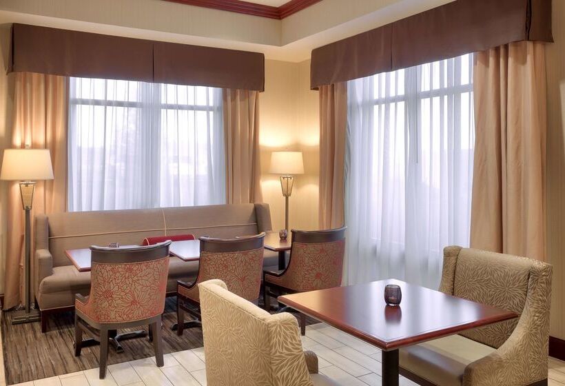 호텔 Hampton Inn Tremonton