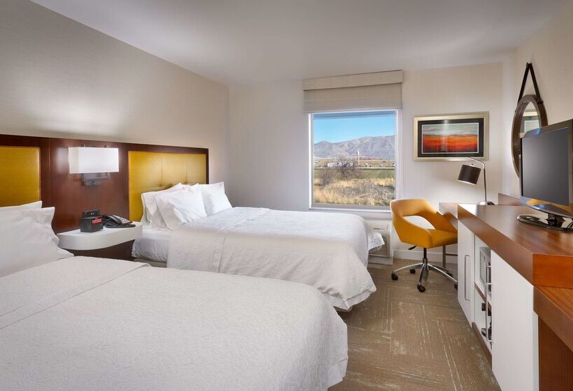 호텔 Hampton Inn Tremonton